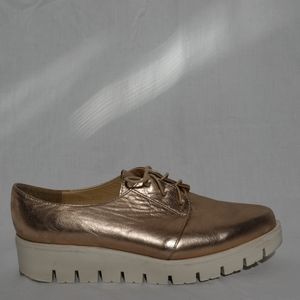 DOROTHY GAYNOR Metallic Rose Gold Laced Oxfords with White Platform Lugg Soles